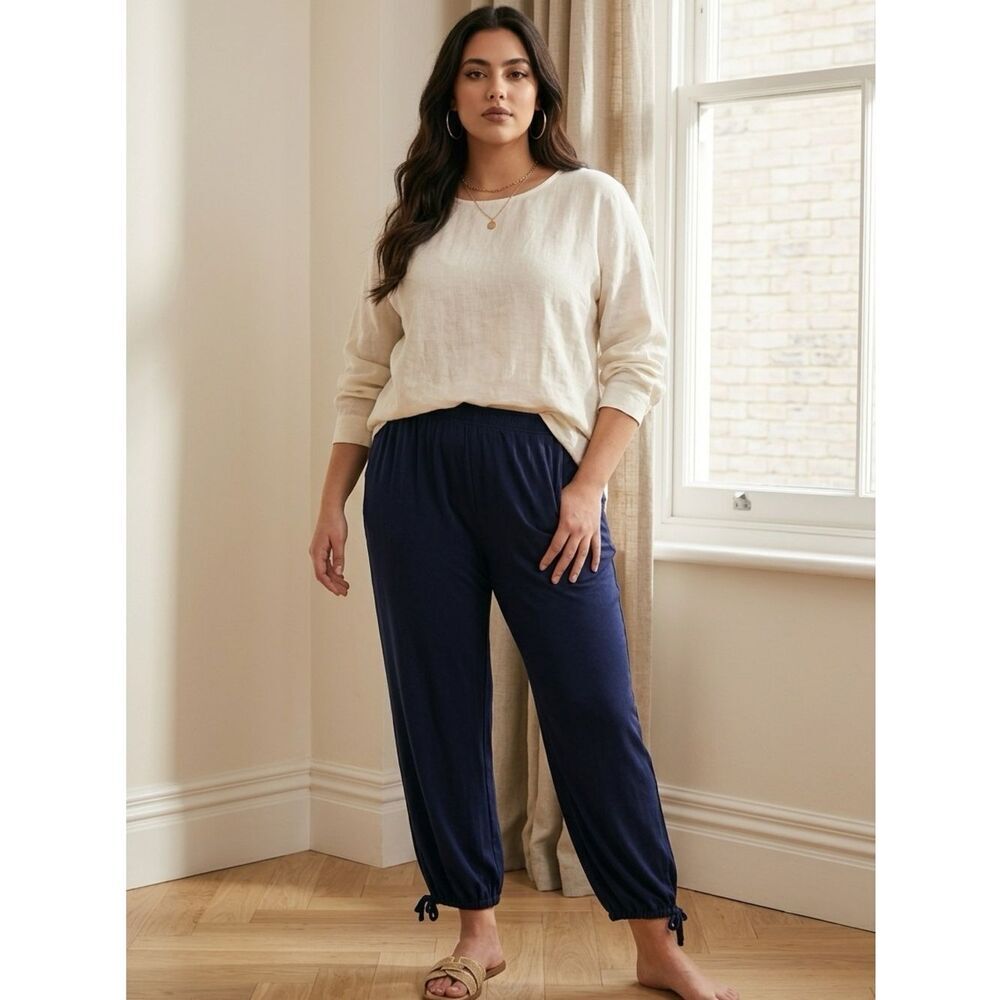 NWT Denim & Co Plus Size. Navy Blue Knit Gauzy Casual Cropped Cinch Pants - 5XL
